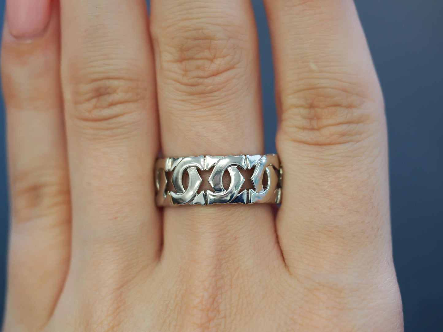 Estate Vintage Cartier Enterlaces 18K White Gold Band Ring - VHK#669B