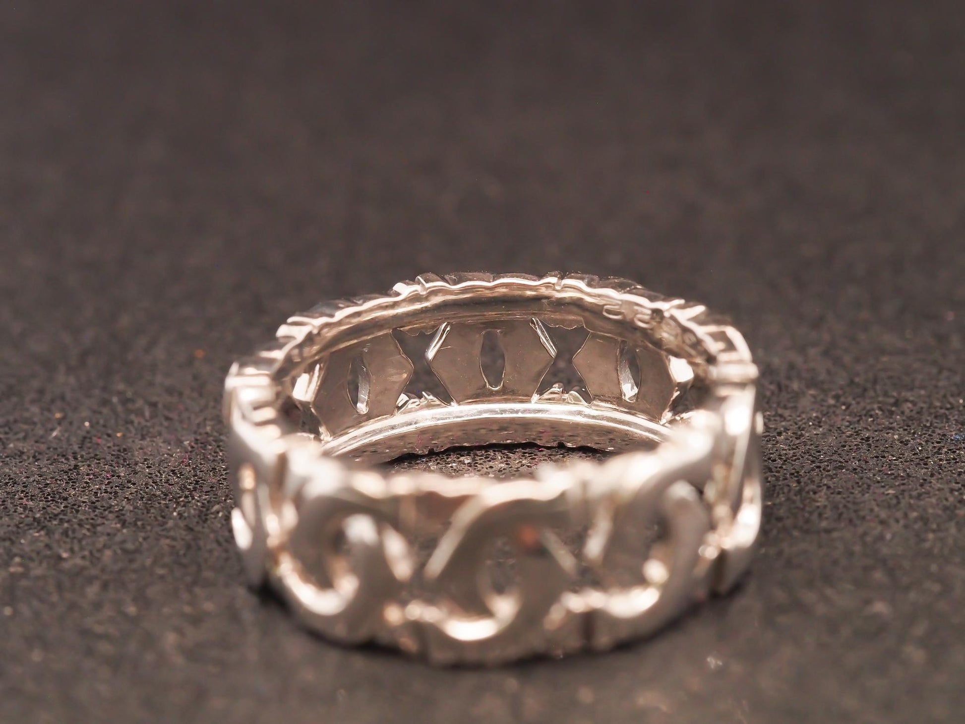Estate Vintage Cartier Enterlaces 18K White Gold Band Ring - VHK#669B