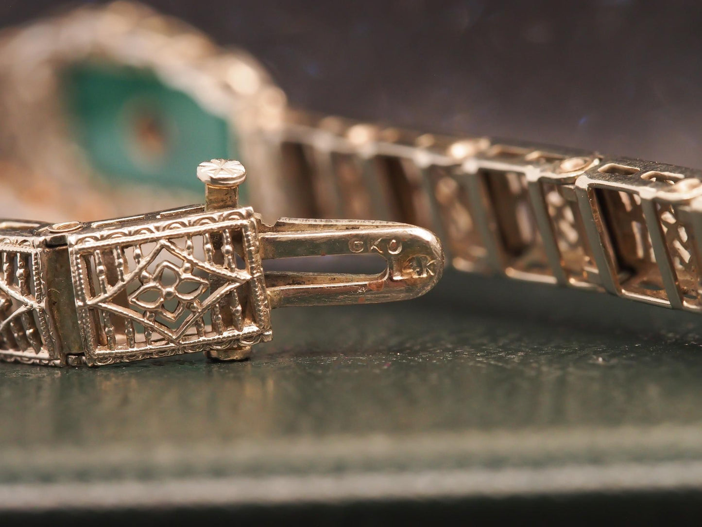 Estate Vintage 14K Yellow Gold Filigree Diamond and Chalcedony Bracelet