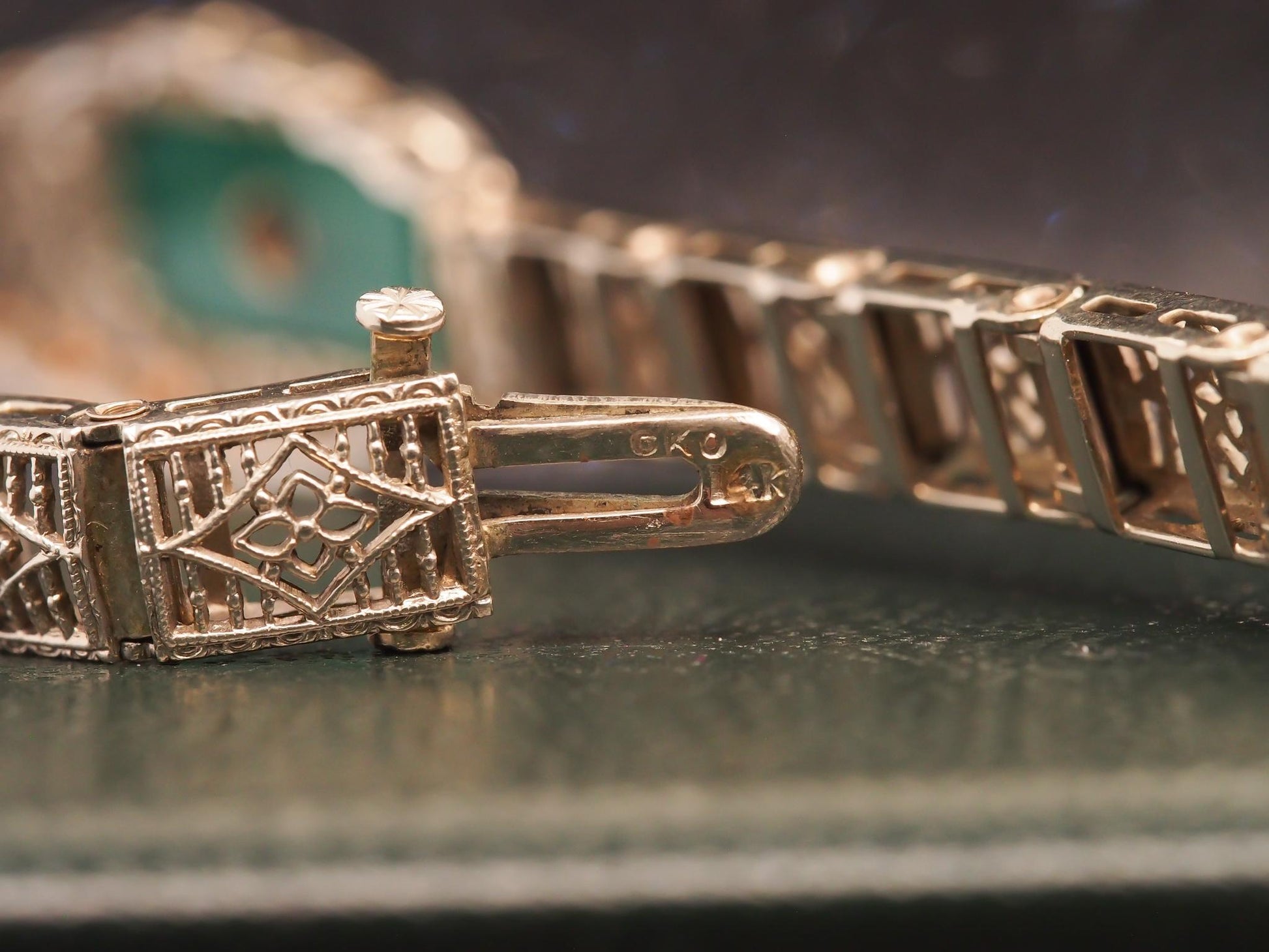 Estate Vintage 14K Yellow Gold Filigree Diamond and Chalcedony Bracelet