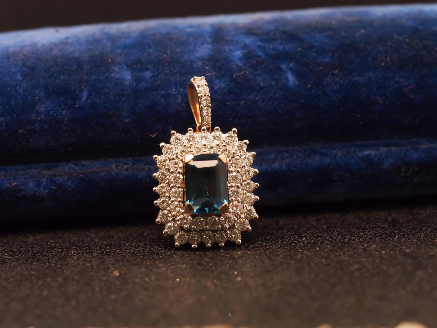 Estate Vintage 14K Yellow Gold Topaz and Diamond Pendant - VHK#806