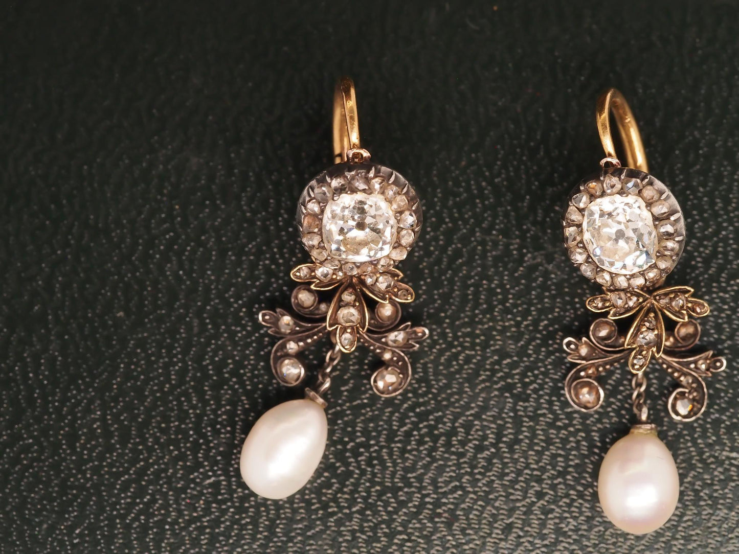 Edwardian Yellow Gold Old Mine Diamond Detachable Dangling Pearl Earrings