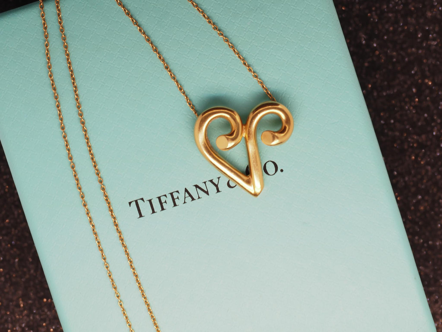 Estate 18K Yellow Gold Paloma Picasso Tiffany & Co. Aries Pendant Necklace