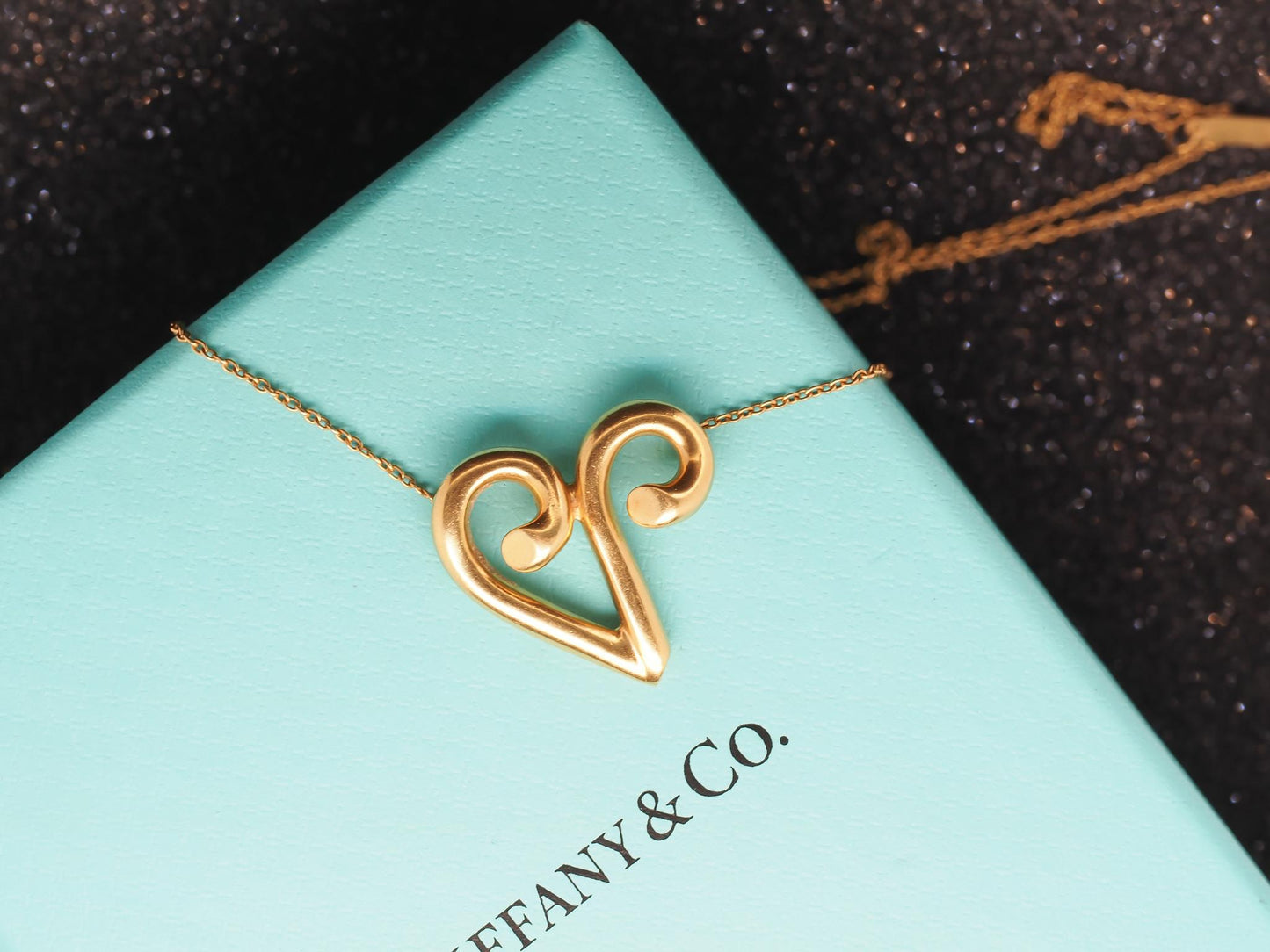 Estate 18K Yellow Gold Paloma Picasso Tiffany & Co. Aries Pendant Necklace