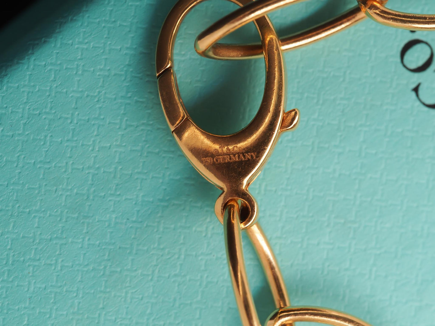 Estate Tiffany & Co. 18K Yellow Gold Oval Link Bracelet - VHK#335A