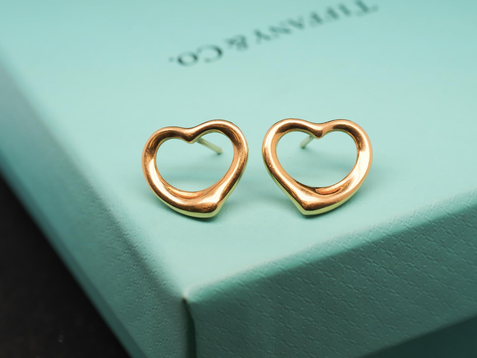 Estate 18K Tiffany & Co. Yellow Gold Heart Earrings - VHK#186B