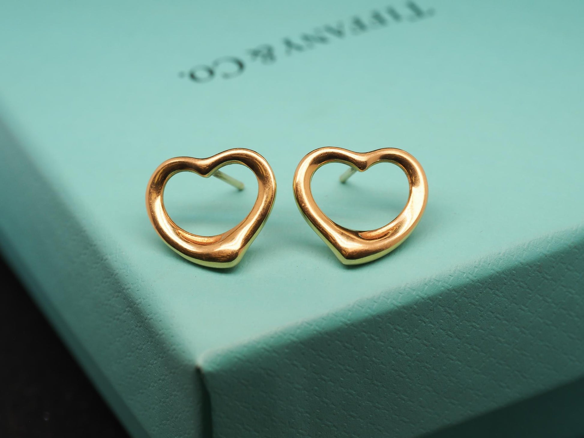 Estate 18K Tiffany & Co. Yellow Gold Heart Earrings - VHK#186B