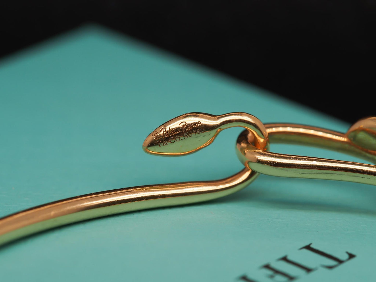 Estate Tiffany & Co. 18K Yellow Gold Olive Leaf Hook Bangle Bracelet - VHK#182D