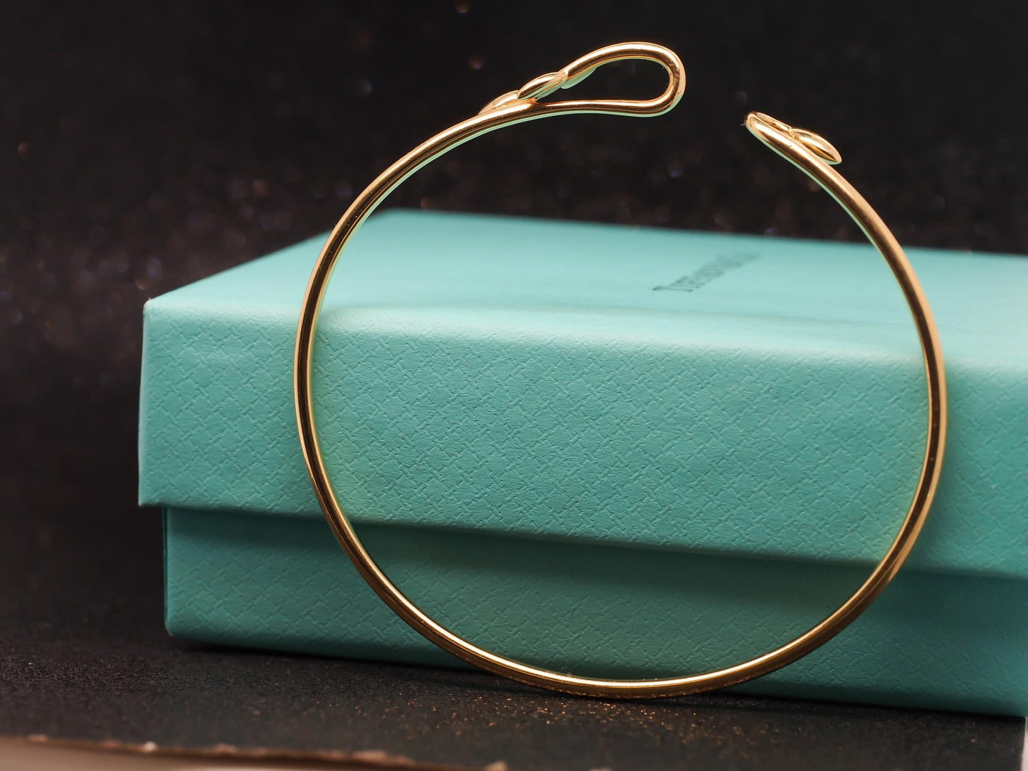 Estate Tiffany & Co. 18K Yellow Gold Olive Leaf Hook Bangle Bracelet - VHK#182D