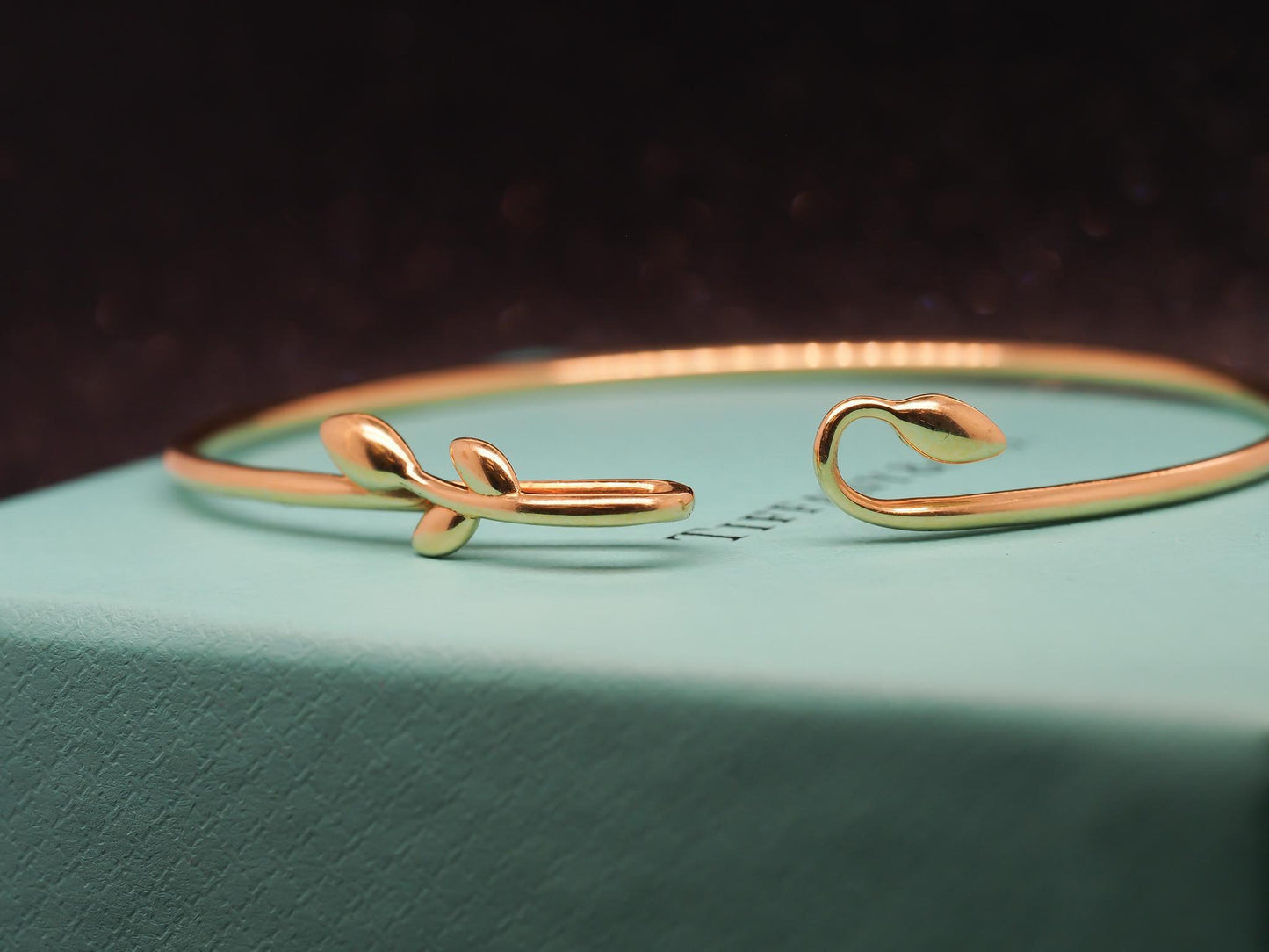 Estate Tiffany & Co. 18K Yellow Gold Olive Leaf Hook Bangle Bracelet - VHK#182D