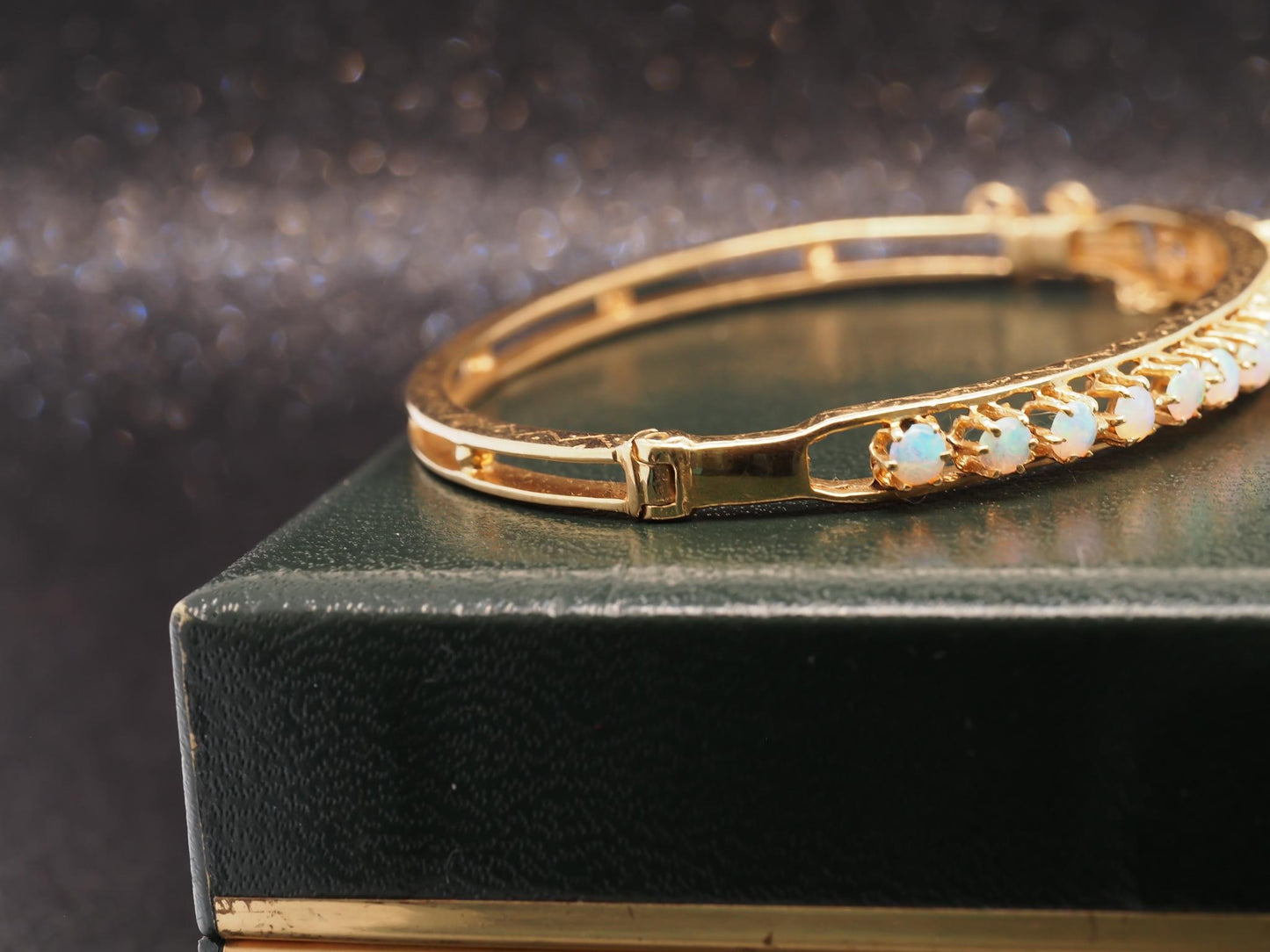 Estate 14K Yellow Gold Vintage Opal Bangle - VHK#1032