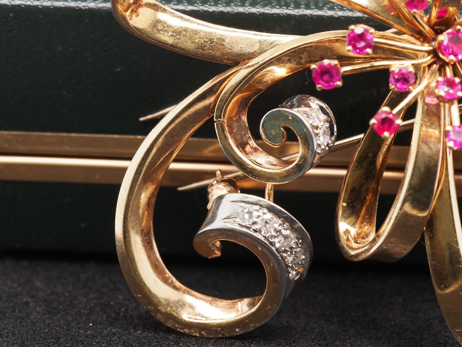 Estate 14K Yellow Gold Trabert & Hoeffer Mauboussin Ruby & Diamond Jumbo Brooch