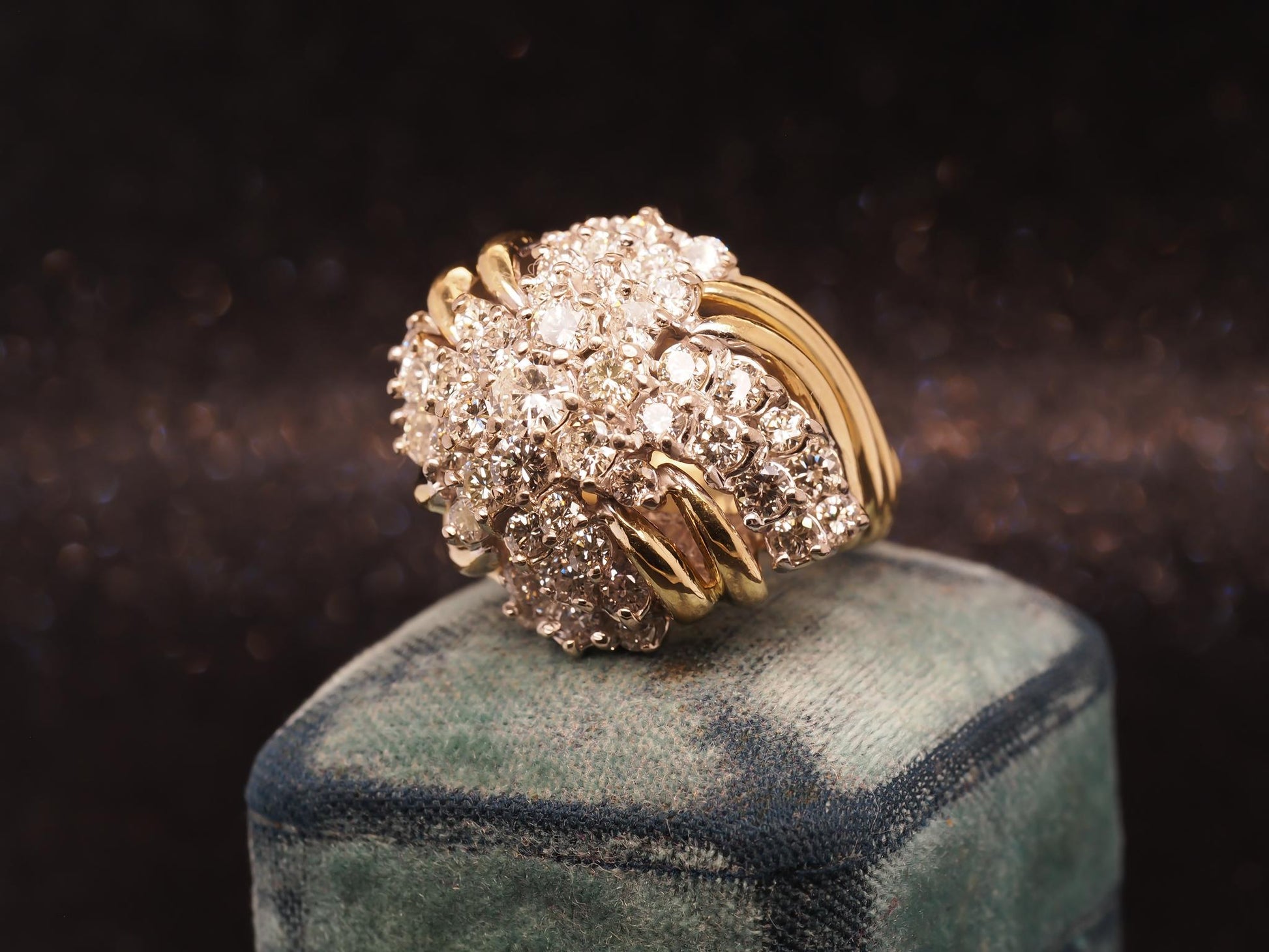 Estate 18K Yellow Gold Diamond Cluster Swirl Ring - VHK#1039