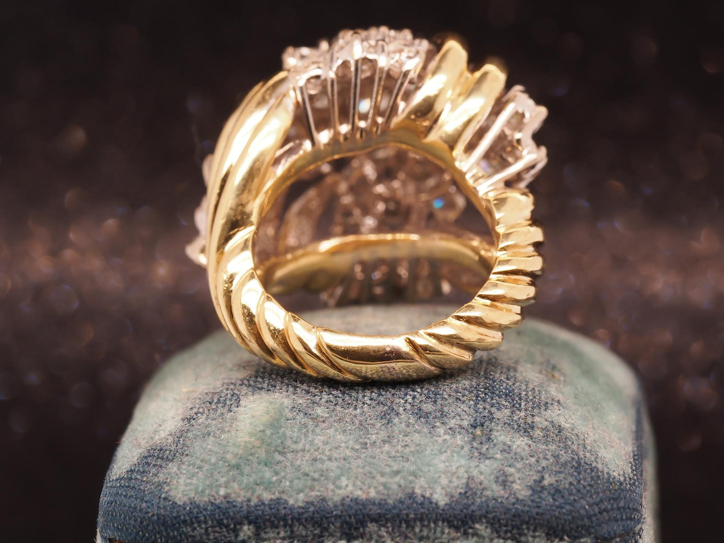 Estate 18K Yellow Gold Diamond Cluster Swirl Ring - VHK#1039
