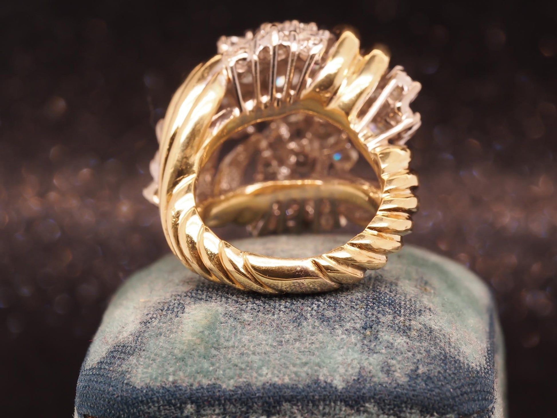 Estate 18K Yellow Gold Diamond Cluster Swirl Ring - VHK#1039