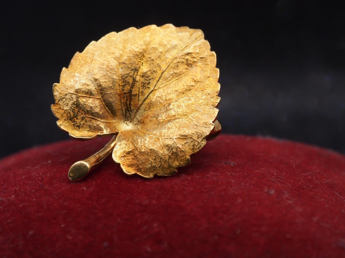 Estate Tiffany & Co. 18K Yellow Gold Leaf Brooch - VHK#833a