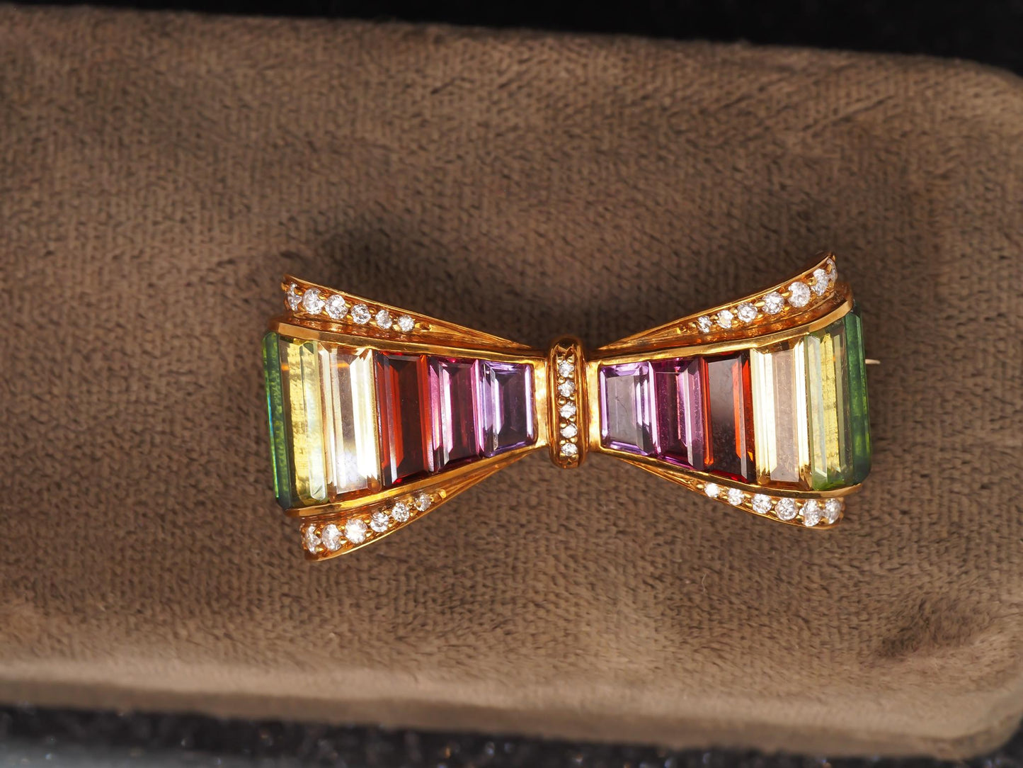 Estate Vintage 18K Yellow Gold Diamond and Gemstone Brooch - VHK#194B