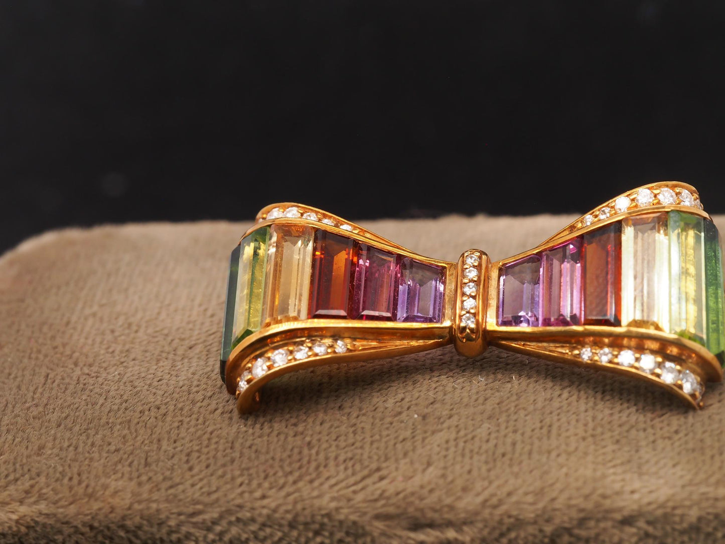 Estate Vintage 18K Yellow Gold Diamond and Gemstone Brooch - VHK#194B