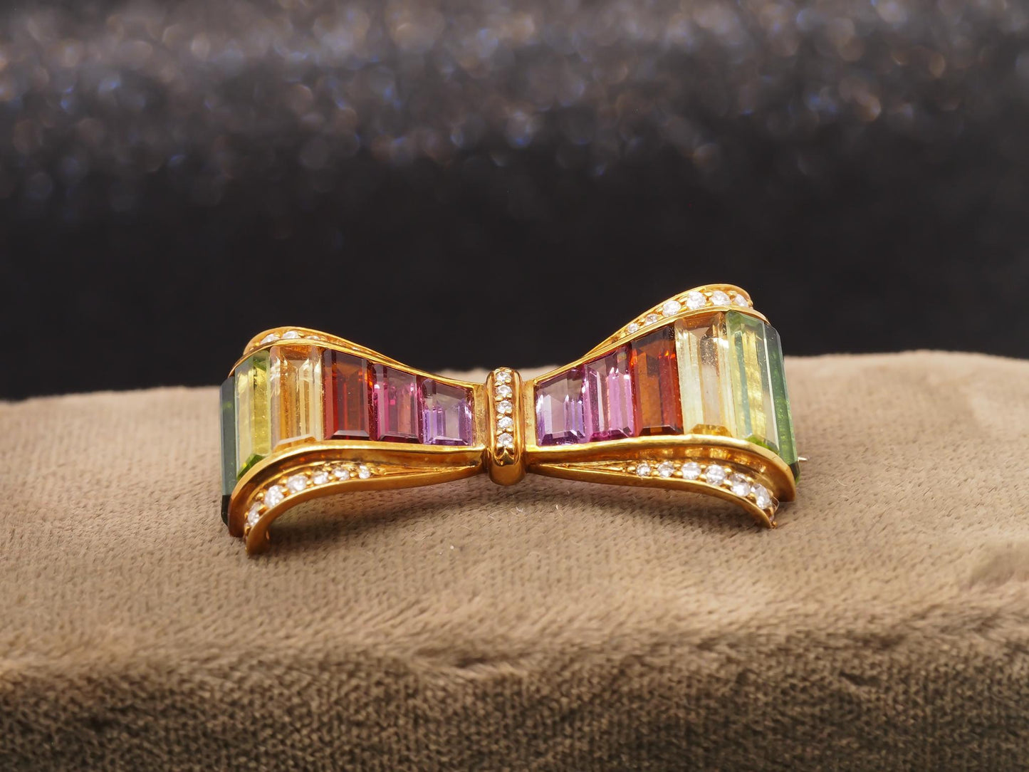 Estate Vintage 18K Yellow Gold Diamond and Gemstone Brooch - VHK#194B