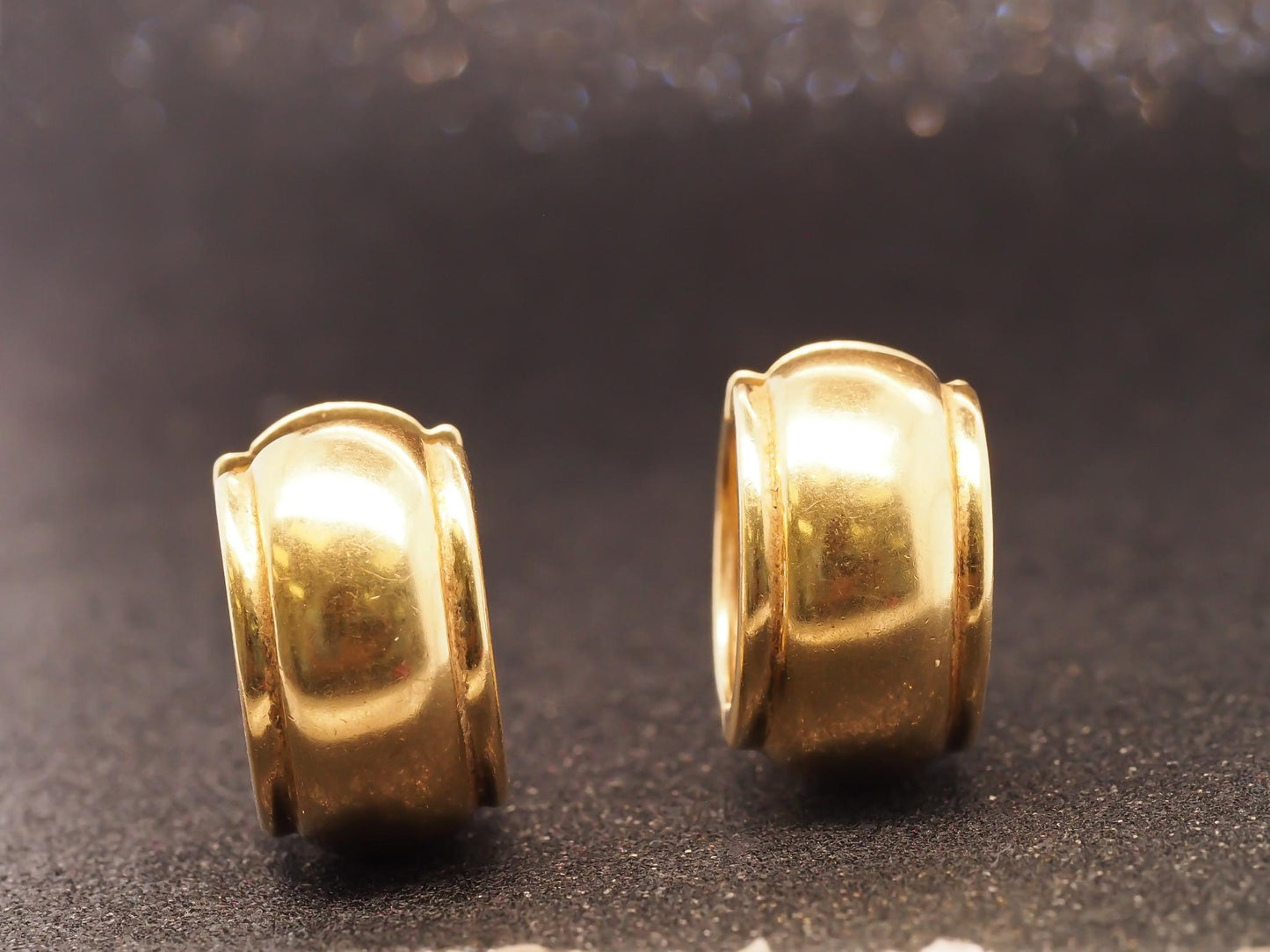 Estate Vintage 18K Yellow Gold Tiffany Large Hoop Huggie Earrings - VHK#904a