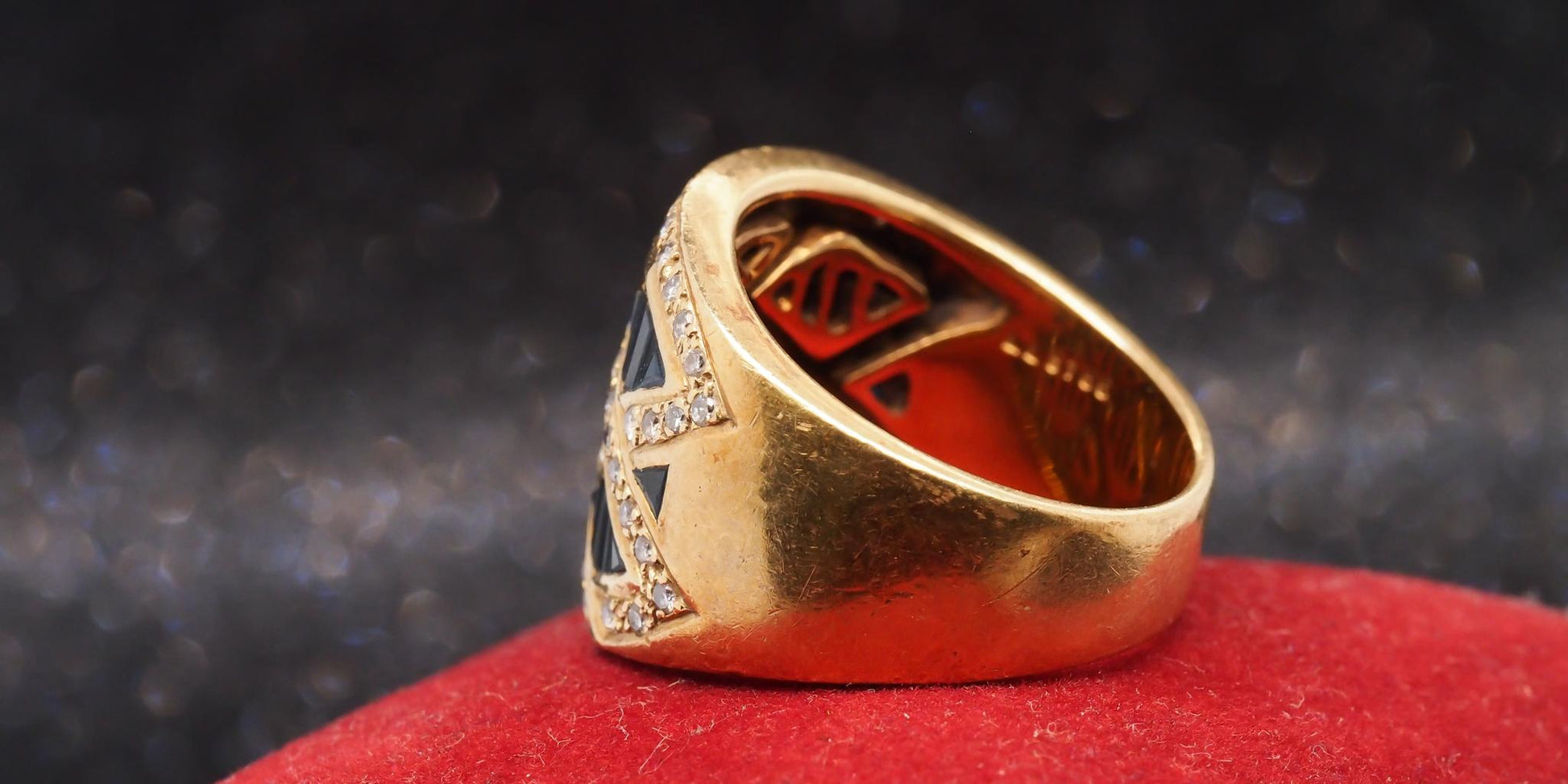 Estate Levian 18K Yellow Gold Sapphire & Diamond Crossover Ring - VHK#293a