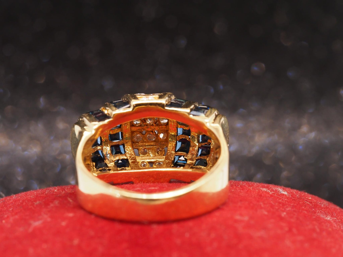 Estate 18K Yellow Gold Sapphire and Diamond Ring - VHK#1046