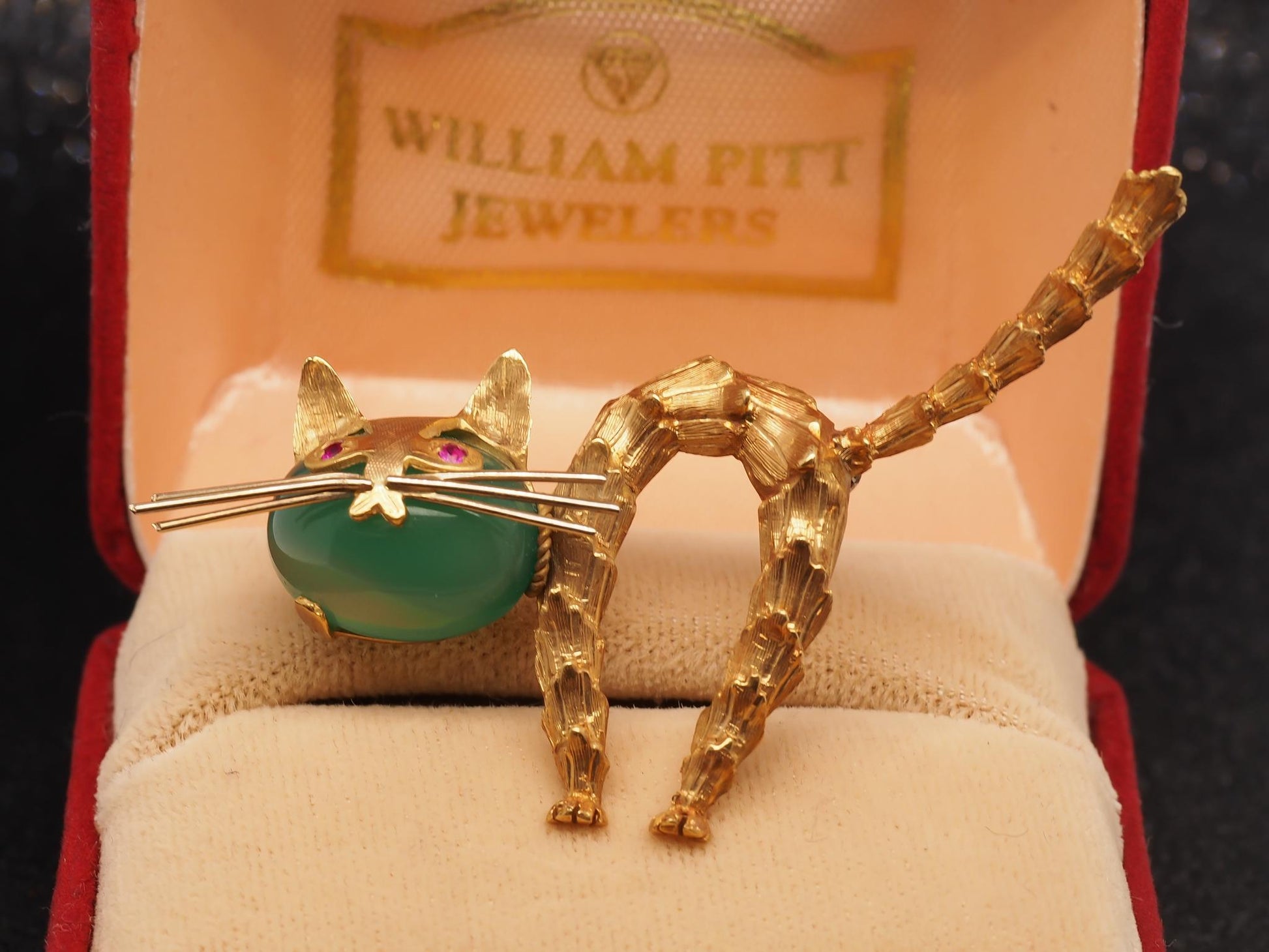 Estate 18K Yellow Gold Vintage Cat Brooch w Ruby Eyes and Chalcedony - VHK#1050