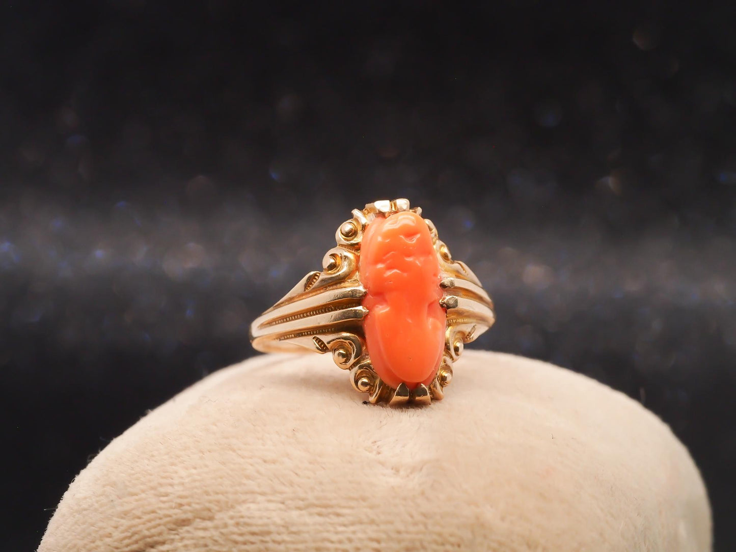 Art Deco 14K Yellow Gold Cameo Cocktail Ring - VHK#17