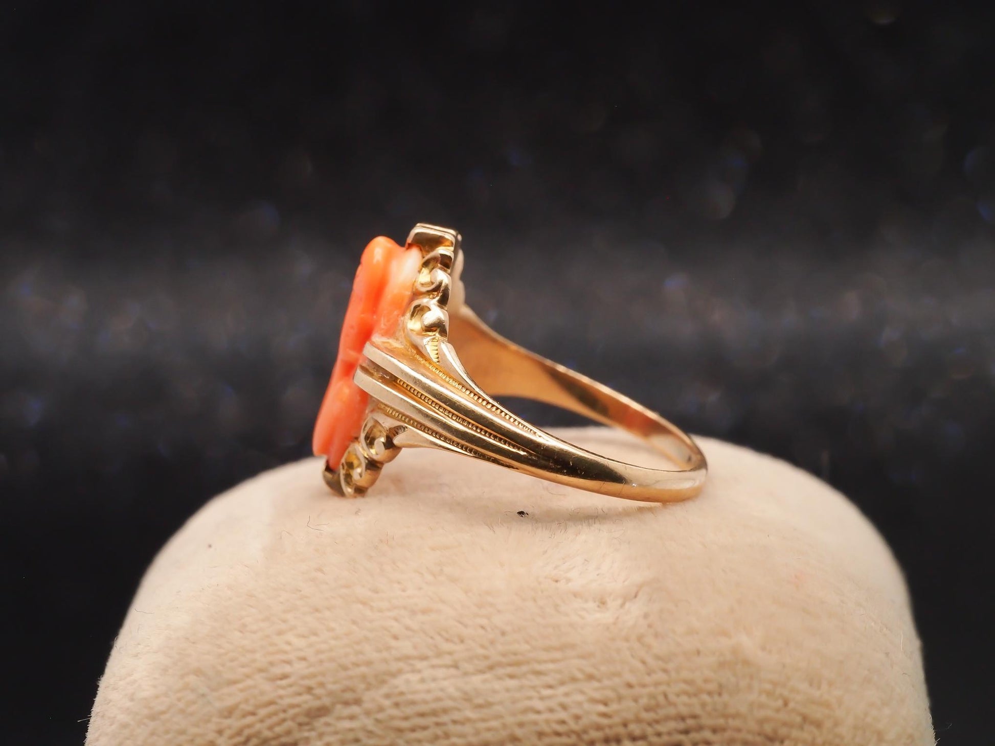 Art Deco 14K Yellow Gold Cameo Cocktail Ring - VHK#17