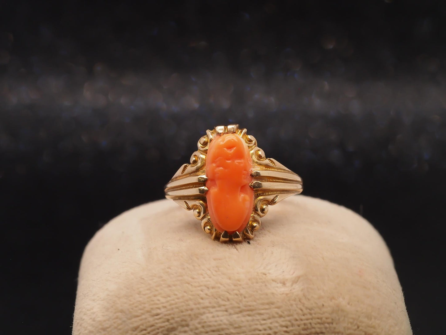 Art Deco 14K Yellow Gold Cameo Cocktail Ring - VHK#17