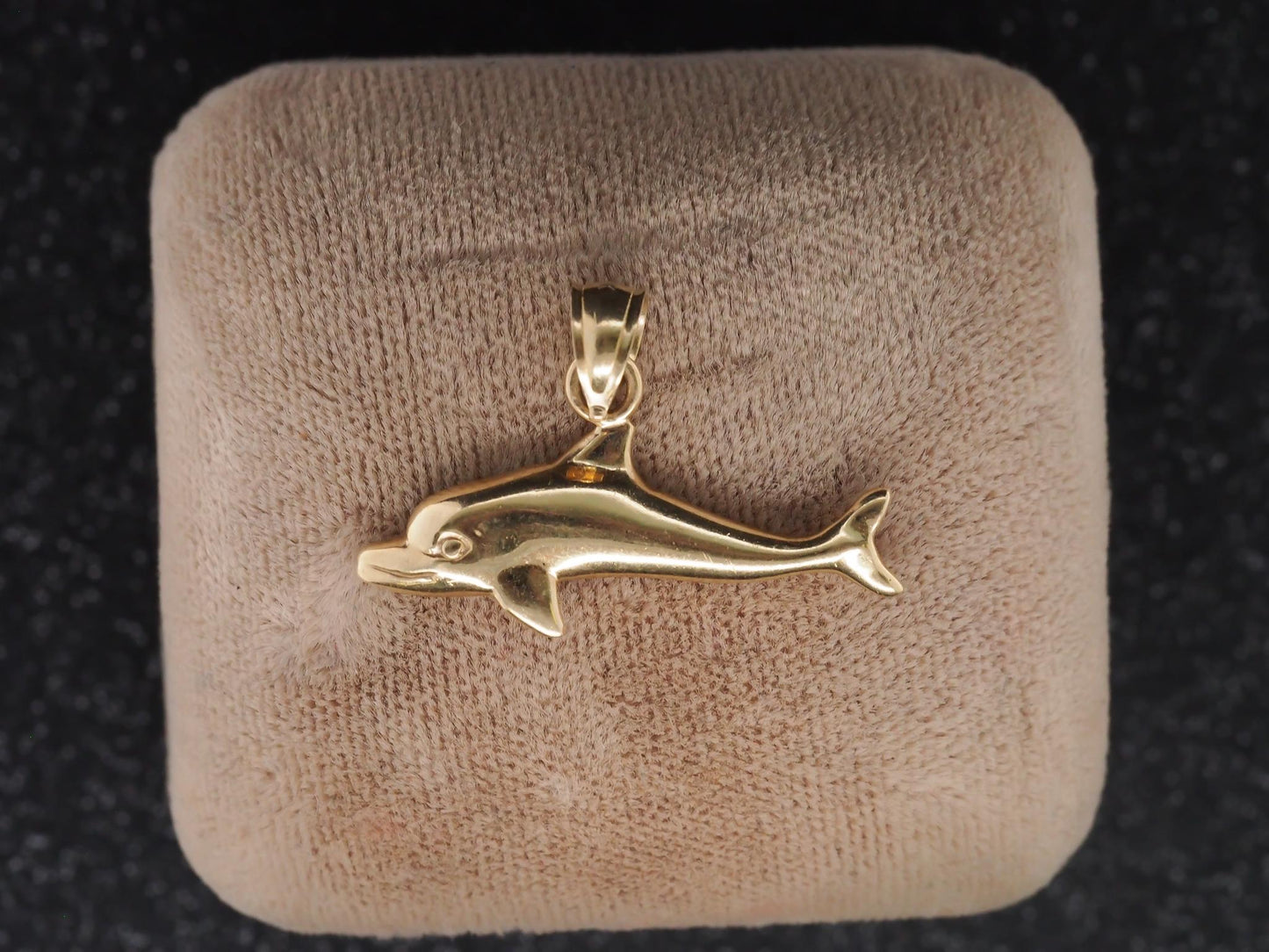 14K Yellow Gold Dolphin Pendant - VHK#48
