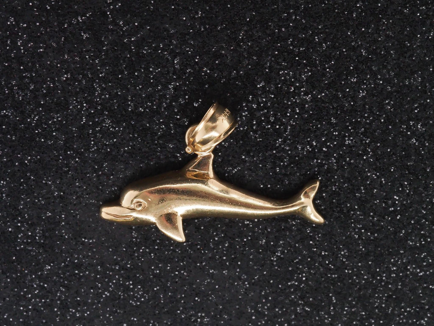 14K Yellow Gold Dolphin Pendant - VHK#48