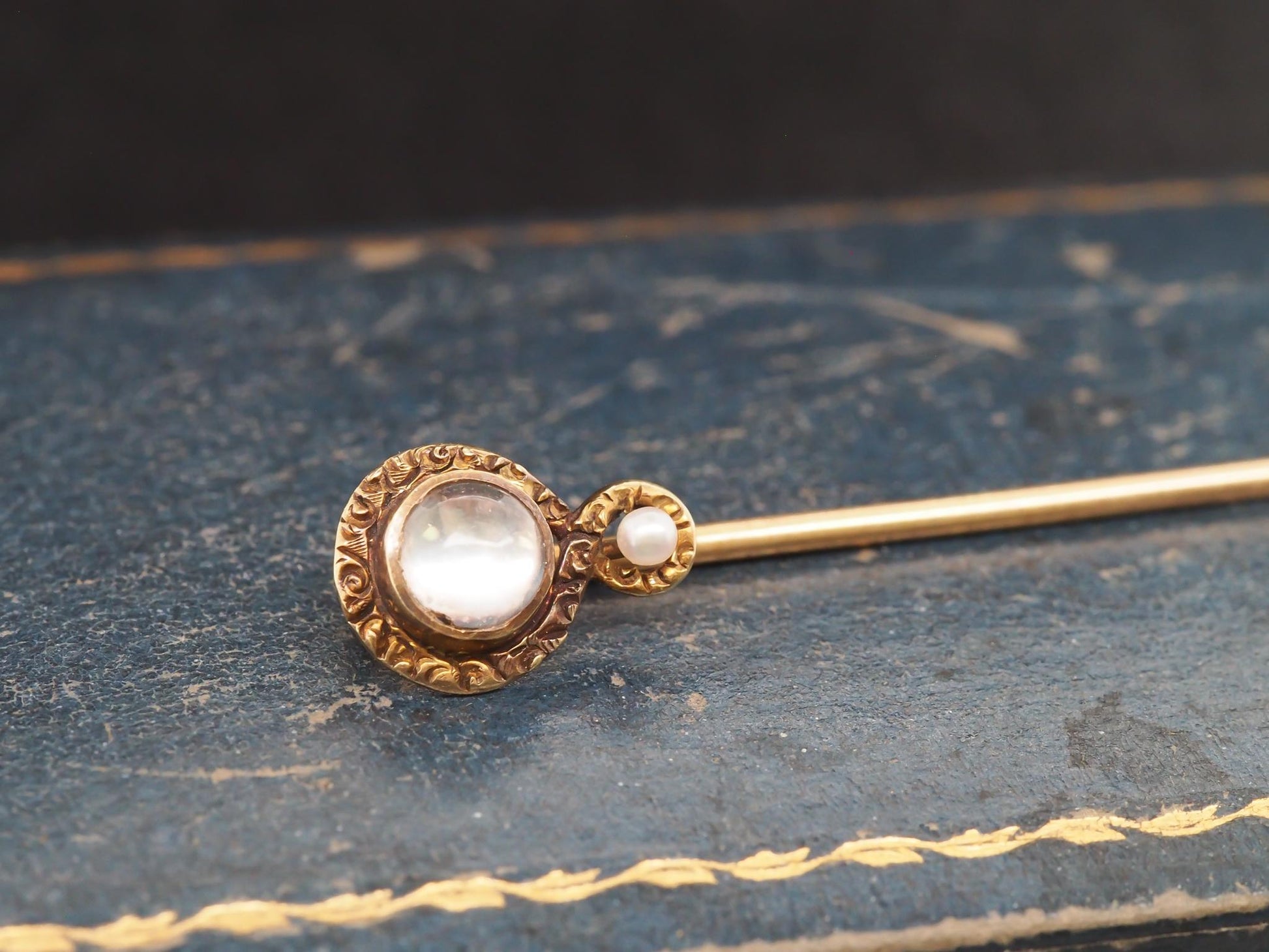 1920s 14K Yellow Gold Moonstone and Pearl Stick Pin - VHK#62