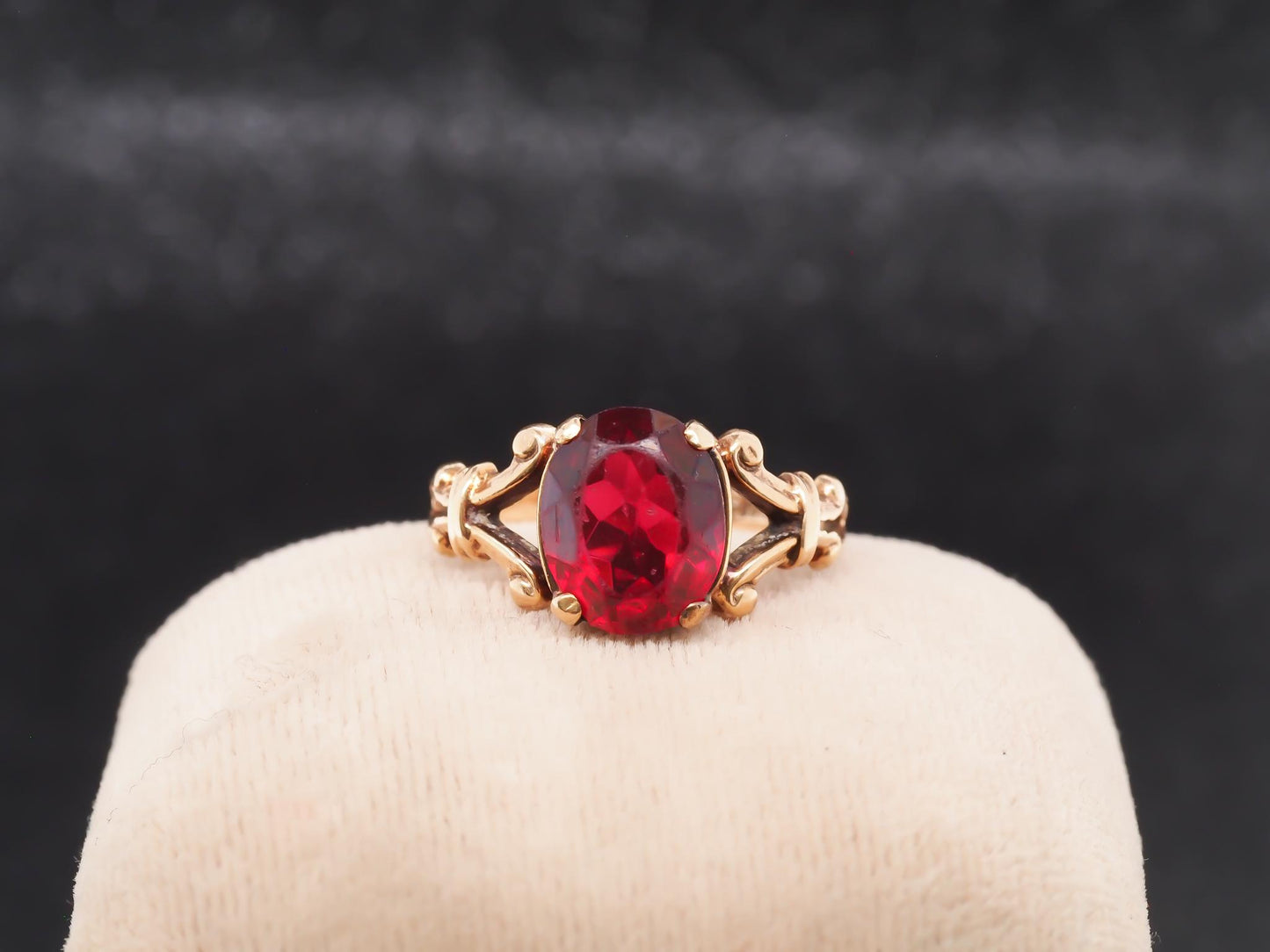 10k Honora Vintage Red Stone Floral Design Ring - VHK#59
