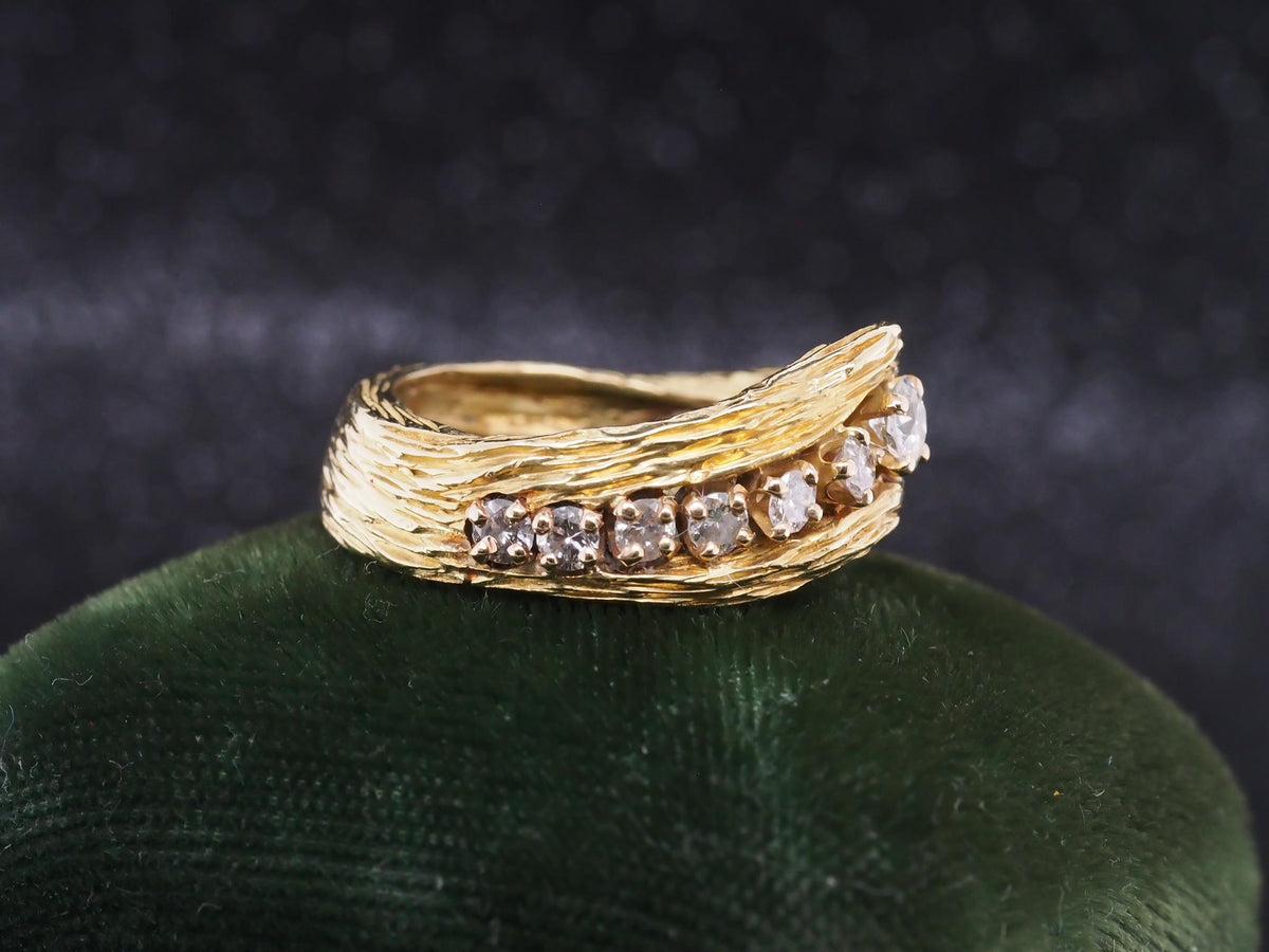 Estate Vintage Freeform Diamond V Shape Band - VHK#1056