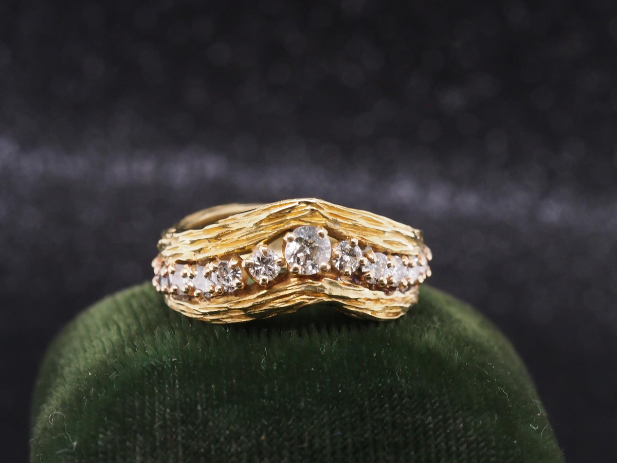 Estate Vintage Freeform Diamond V Shape Band - VHK#1056