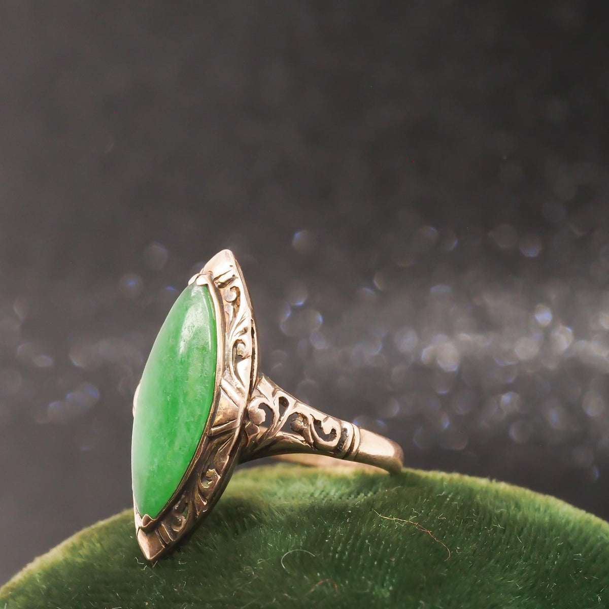Circa 1930s 9K Yellow Gold Jade Nanette Shape Ring - VHK#105