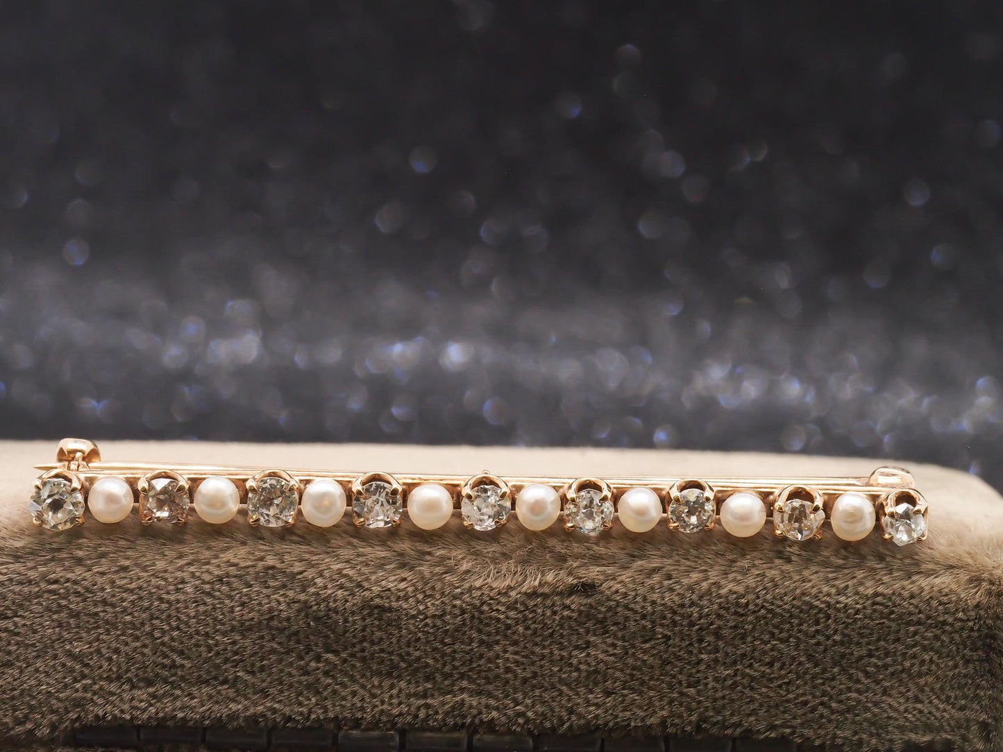 Circa 1900s 14K Yellow Gold Pearl & Old Miner Diamond Bar Pin - VHK#103