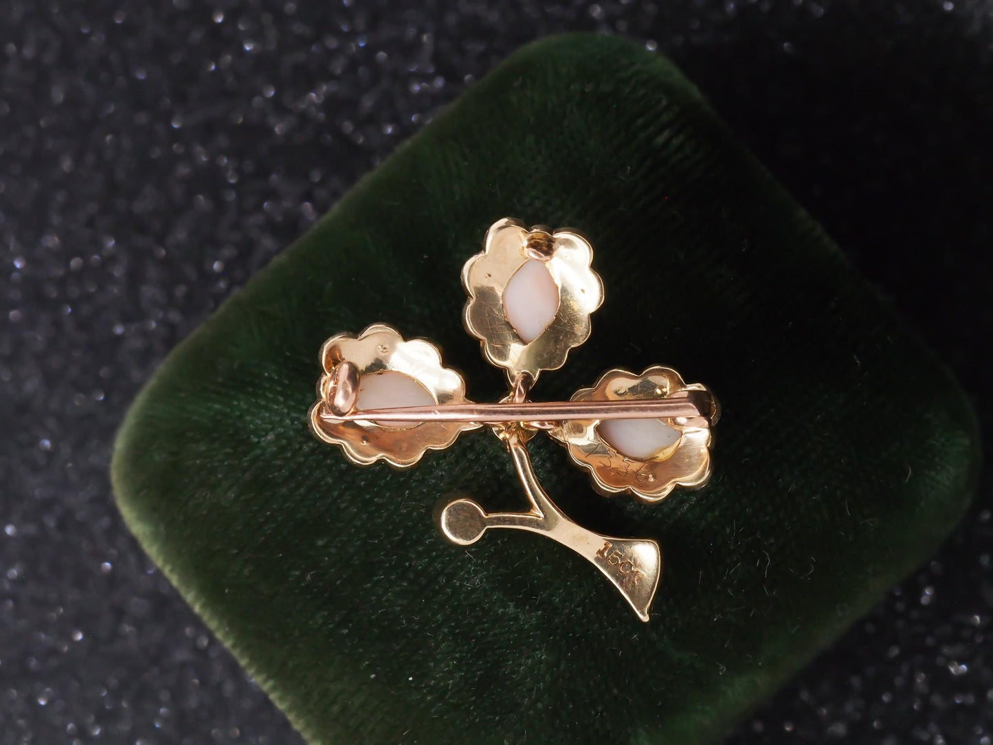 1930s Art Deco Coral and Pearl Brooch Pin - VHK#102
