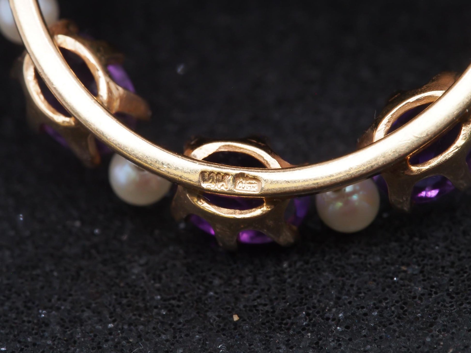 14K Yellow Gold Amethyst & Pearl Circle Brooch Pin - VHK#89