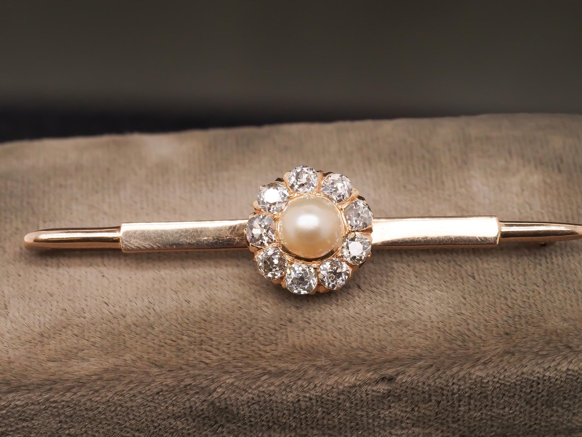 Vintage 14k Yellow Gold Brilliant Old Mine Diamond and Pearl Pin/Brooch - VHK#79