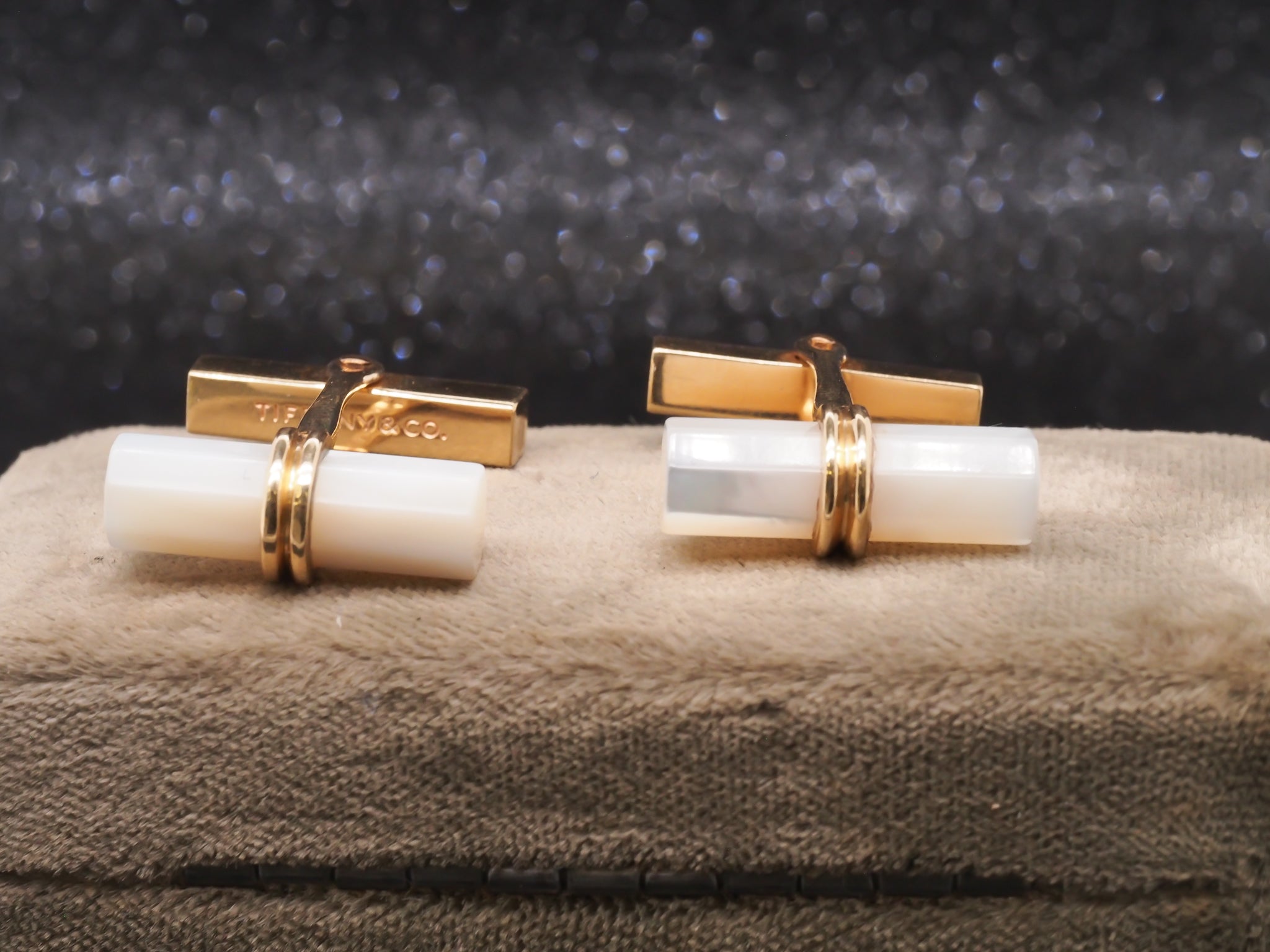14K Yellow Gold Tiffany & Co Mother Of Pearl Cufflinks – The Verma