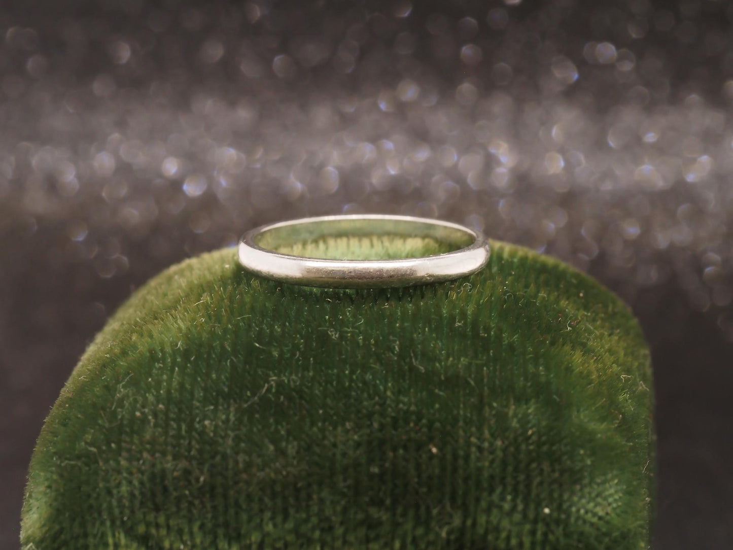 Platinum Art Deco 1930s Classic Wedding Band - VHK#134