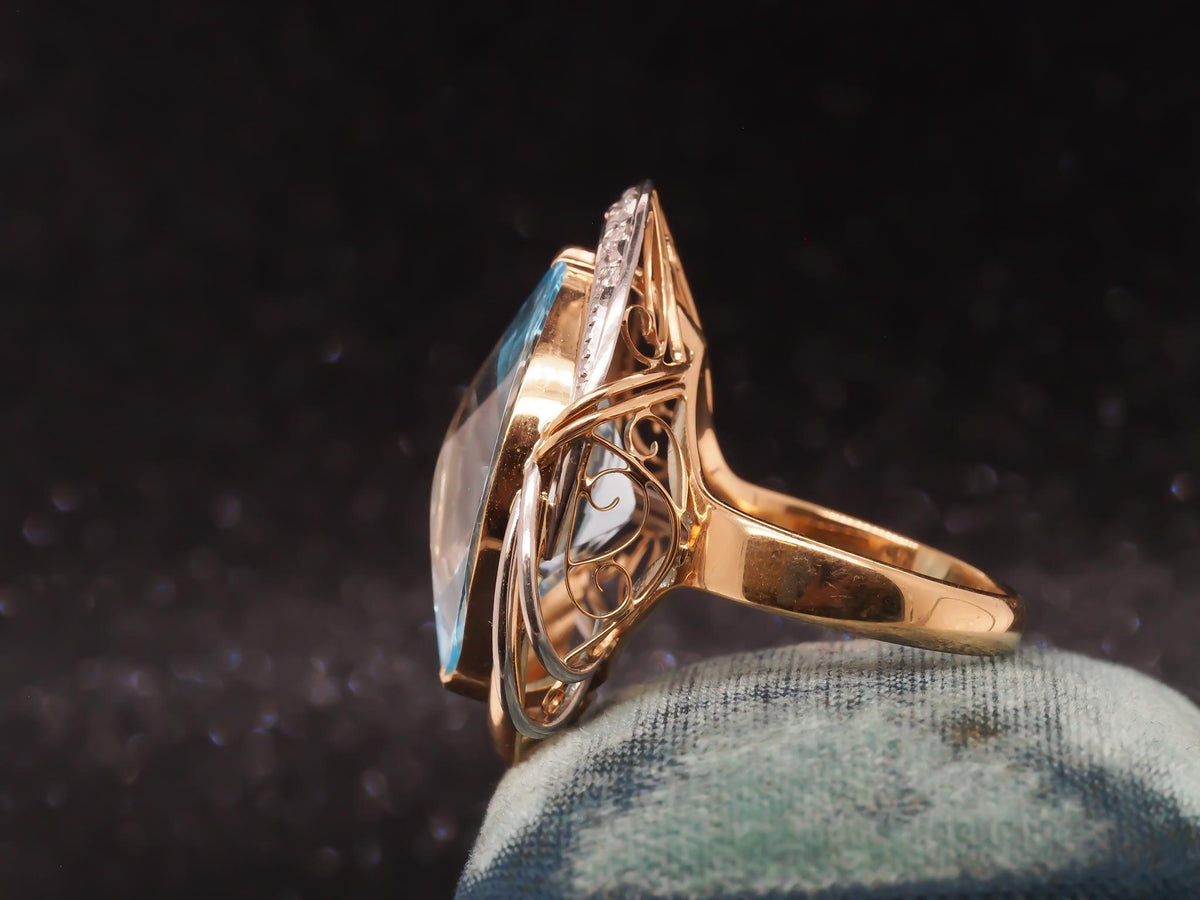 18K Yellow Gold & Platinum 14.50ct Aquamarine and Diamond Ring - VHK#110