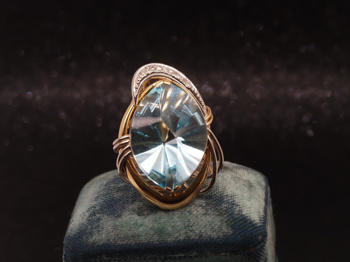 18K Yellow Gold & Platinum 14.50ct Aquamarine and Diamond Ring - VHK#110