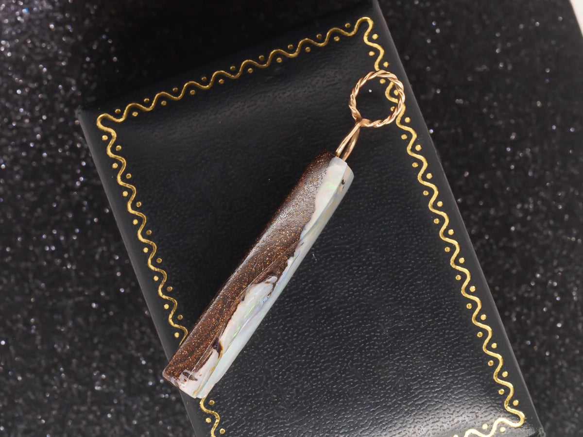 Vintage 14K Yellow Gold Carved Opal Monk Pendant - VHK#192