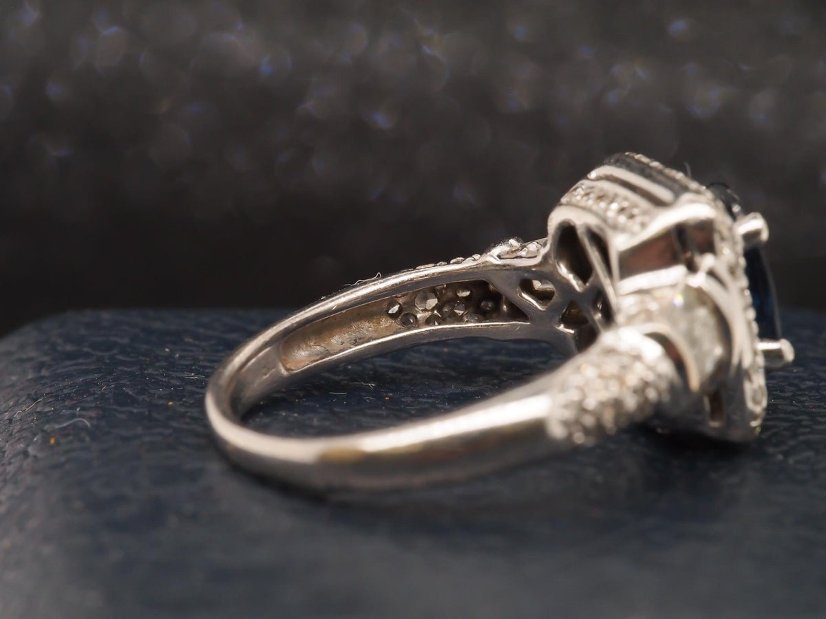18k White Gold Sapphire and Diamond Engagement Ring - VHK#189