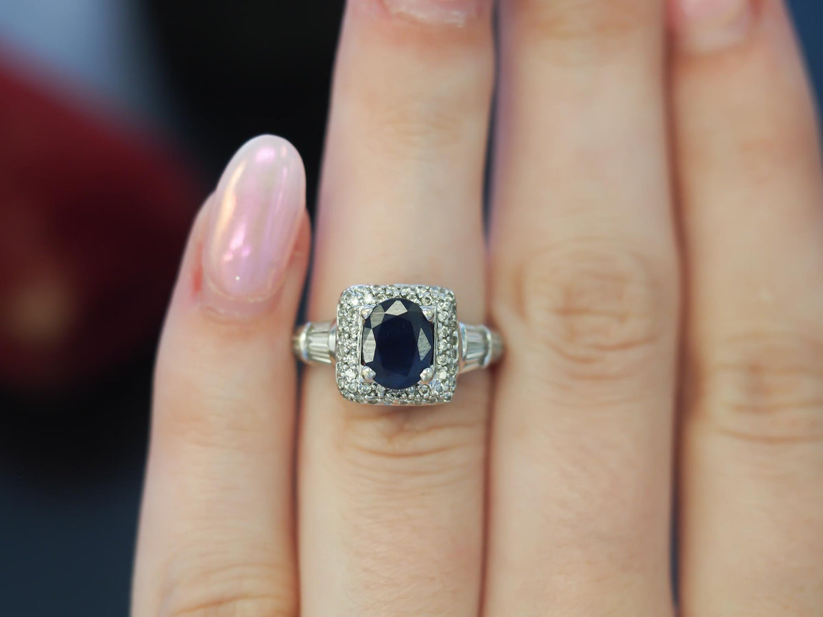 18k White Gold Sapphire and Diamond Engagement Ring - VHK#189