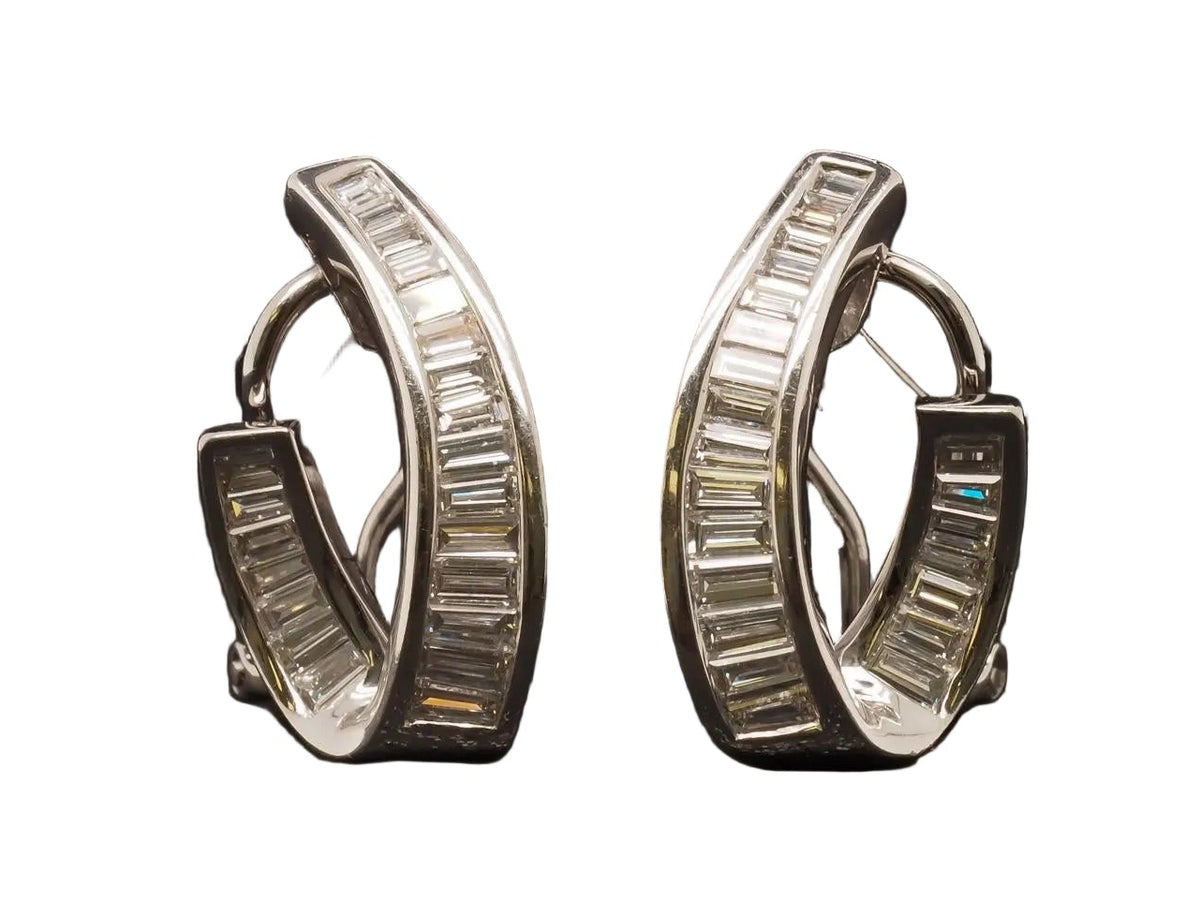18K White Gold Baguette Diamond Twist Earrings - VHK#174