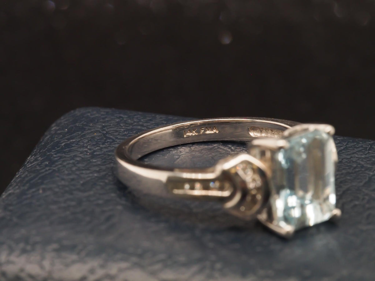 14k White Gold Aquamarine and Diamond Engagement Ring - VHK#235